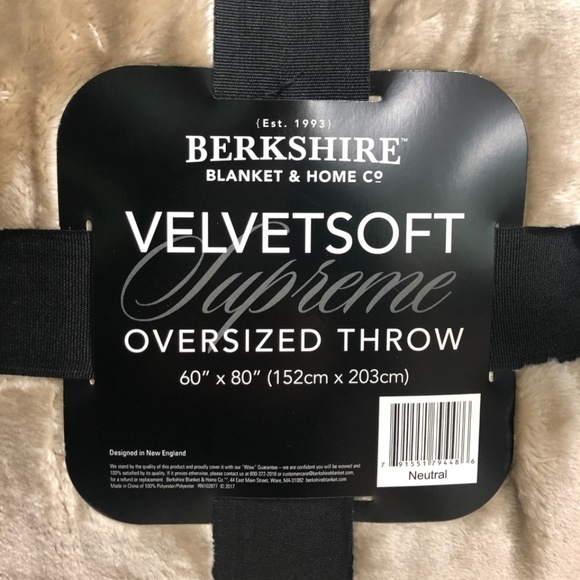 Berkshire | Oversized VelvetSoft Throw | Tan (PM_B17) - Picture 3 of 3